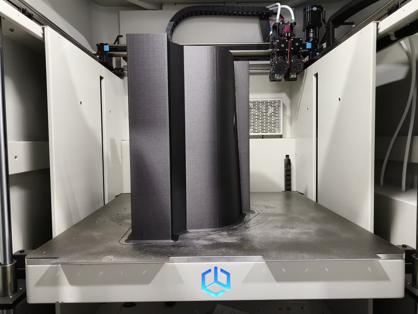 CreatBot D1000 Pro HS printing the submarine mid-section standard hull structure